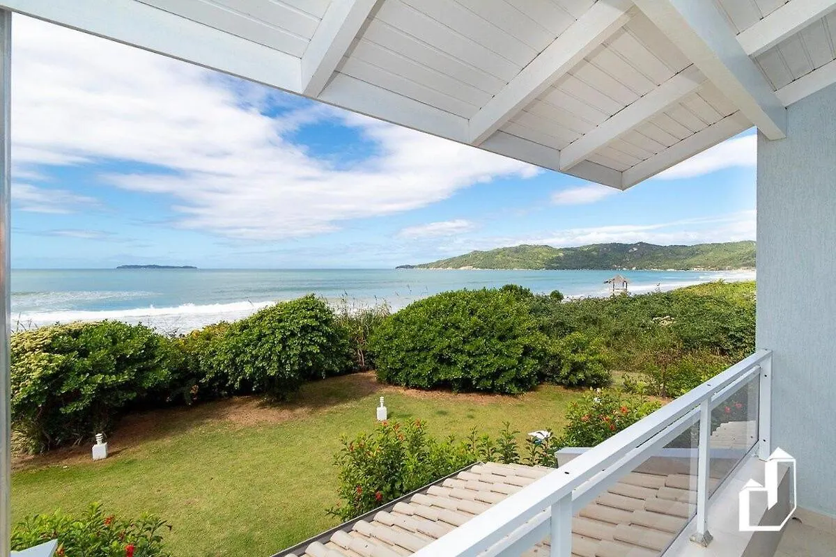 Residencial Guilhermina A Beira-Mar Com 02 Suites Bombinhas